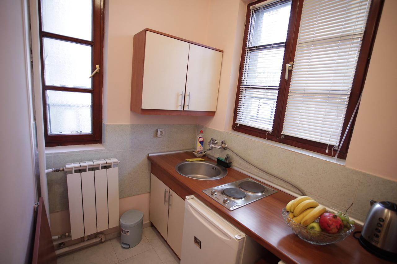 Studio Hram Belgrado Buitenkant foto