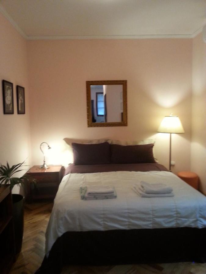 Studio Hram Belgrado Buitenkant foto